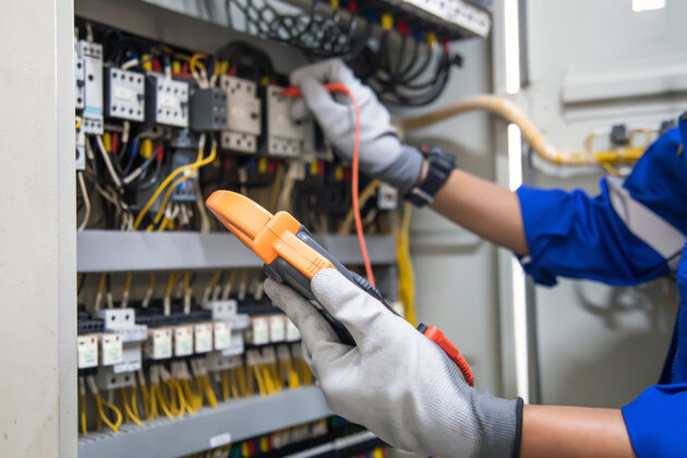 Things to Discuss With Your Electrician During Each Phase of Construction