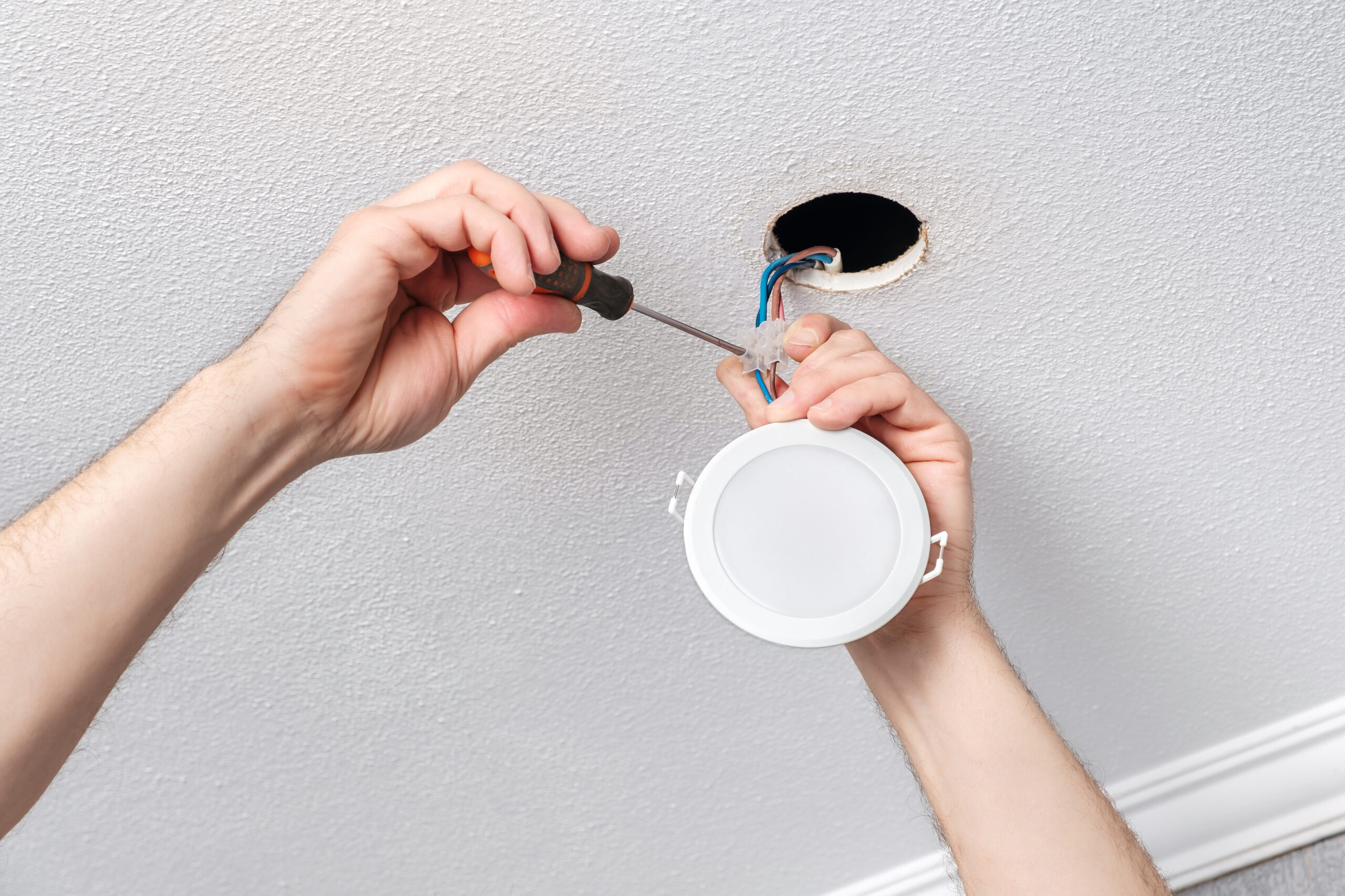 Why Retrofitted LED Can Lights Overheat in Low-Ventilation Ceilings and ...