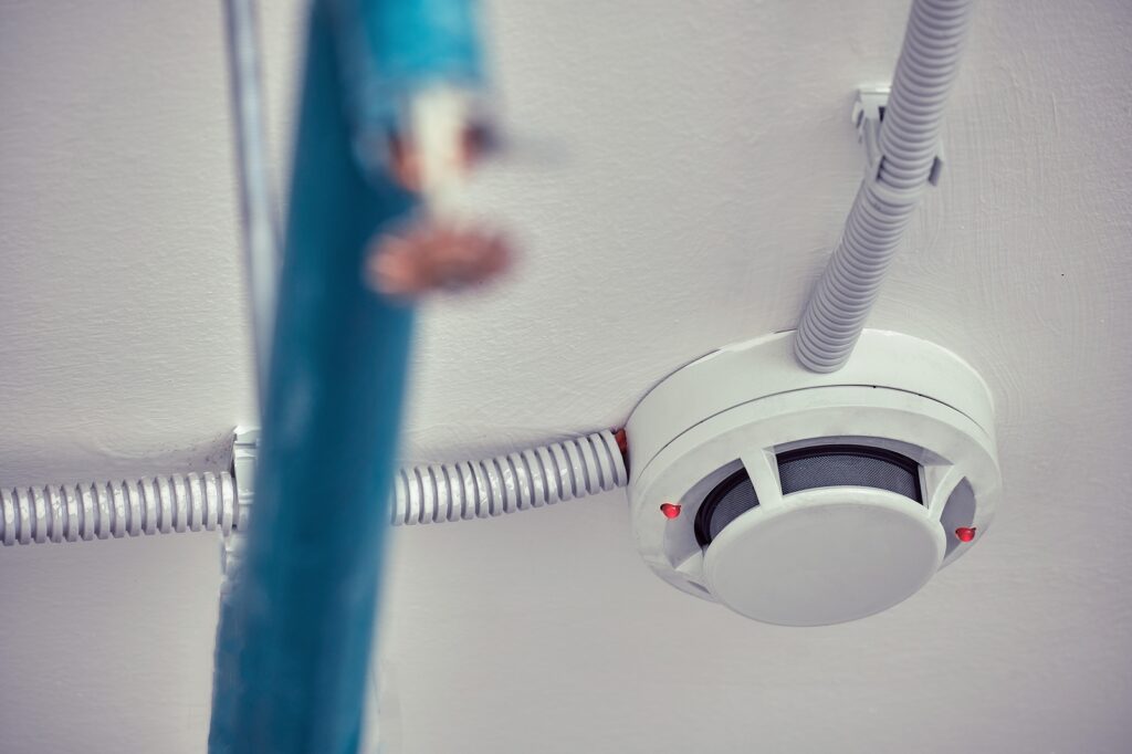 Why Business Alarm Systems Trigger False Alerts During Summer Heat Waves